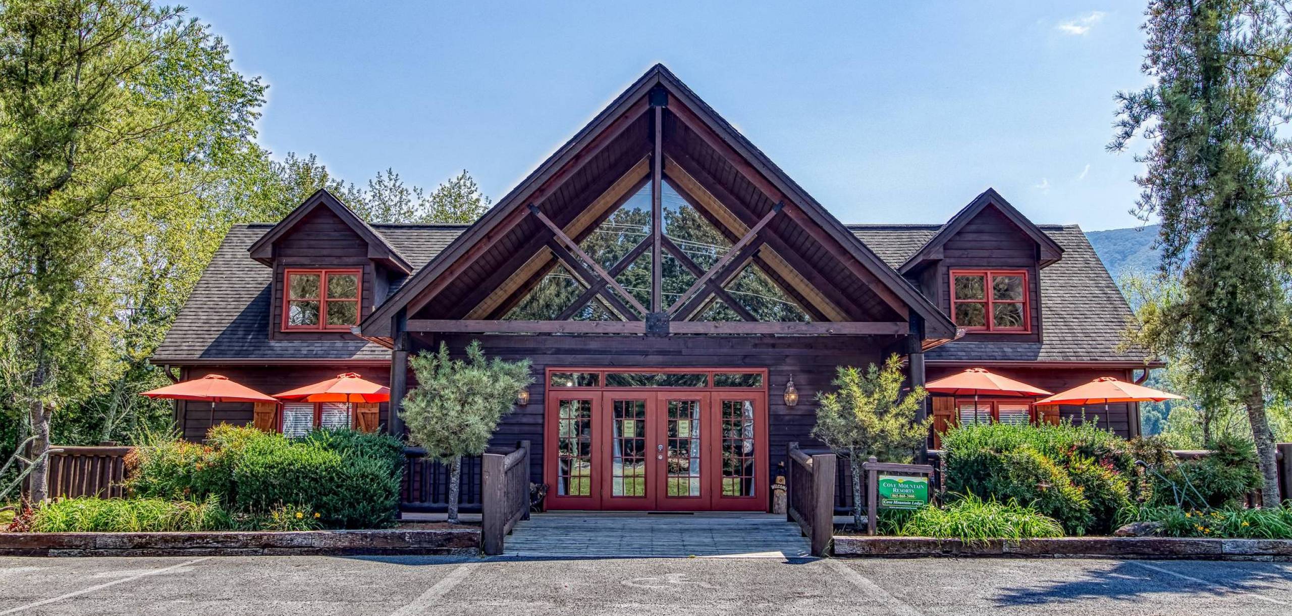 Cove Mountain Lodge Cove Mountain Lodge